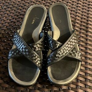 Cole Haan Nike Air black slip on sandals size 8
